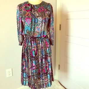 🧨Vintage Paisley pleated dress B5